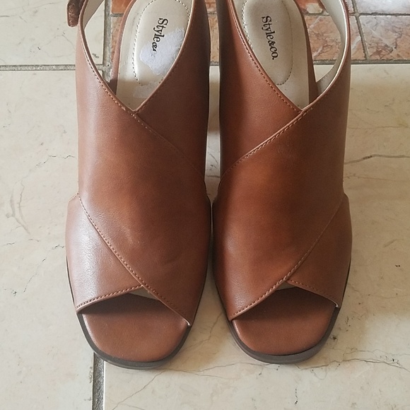 Style & Co Spring Heels - Picture 2 of 6